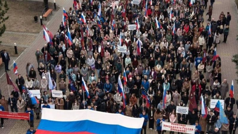 Восьмую годовщину провозглашения ДНР брянские студенты встретили митингом