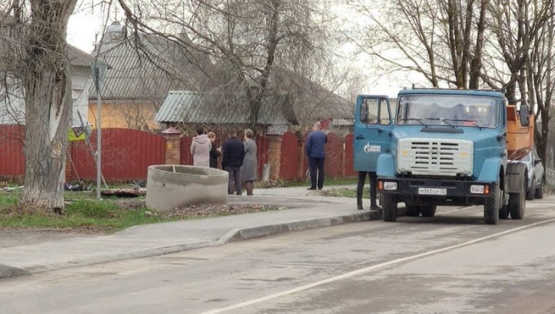 В Фокино на перекрестке улиц Димитрова и Крупской обнаружили тело мужчины