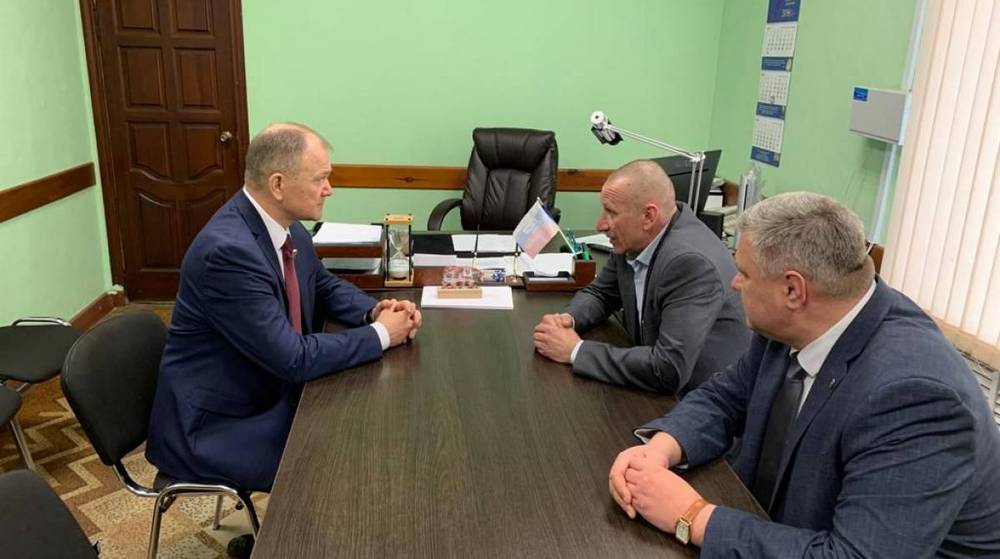 Николай Щеглов посетил комитет по ЖКХ Брянской городской администрации