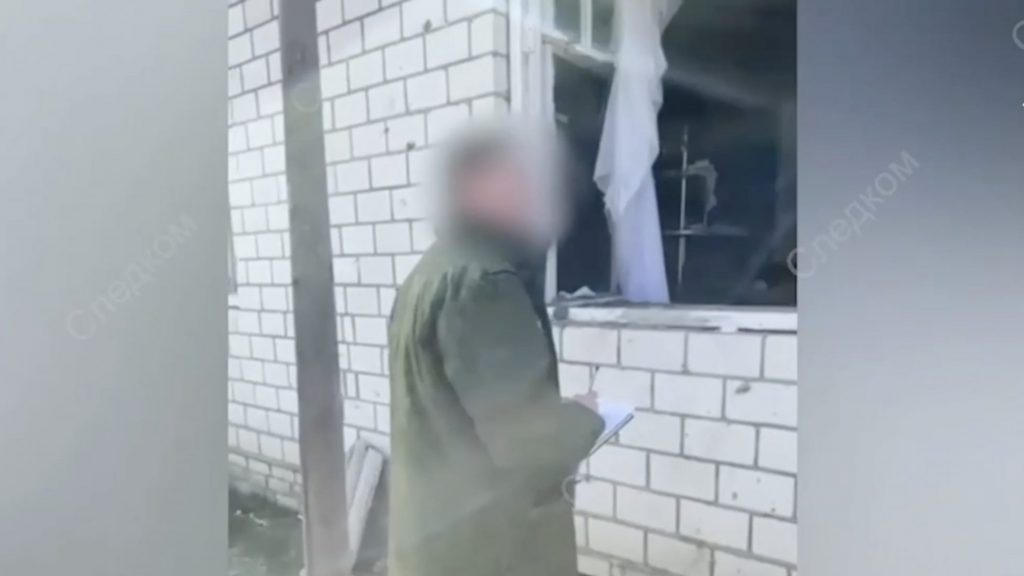 Выбитые стекла, дыры в стенах: брянские следователи опубликовали видео с места обстрелов