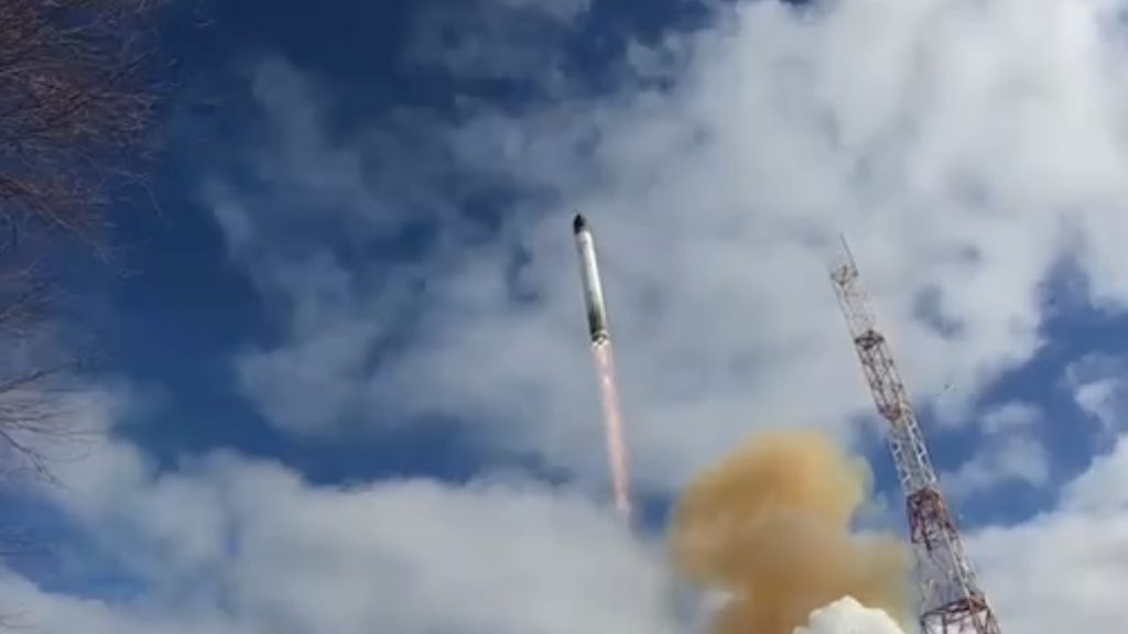 Минобороны России опубликовало новые кадры пуска мощнейшей баллистической ракеты «Сармат»
