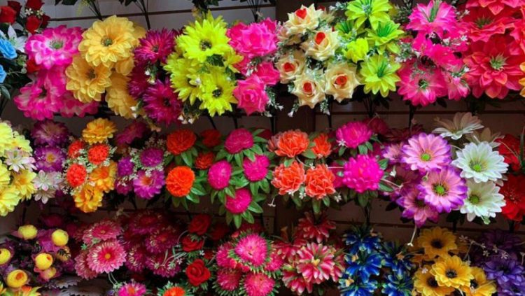В Брянске с 15 апреля откроются ярмарки по продаже искусственных цветов