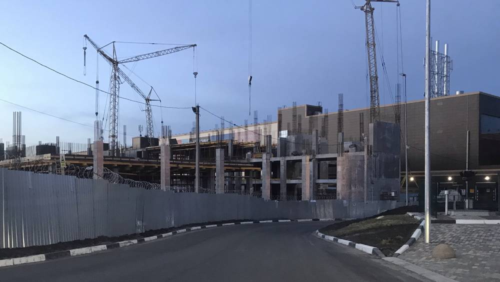 В Брянске возле ТРЦ «Аэропарк» возвели здание будущего центра развлечений