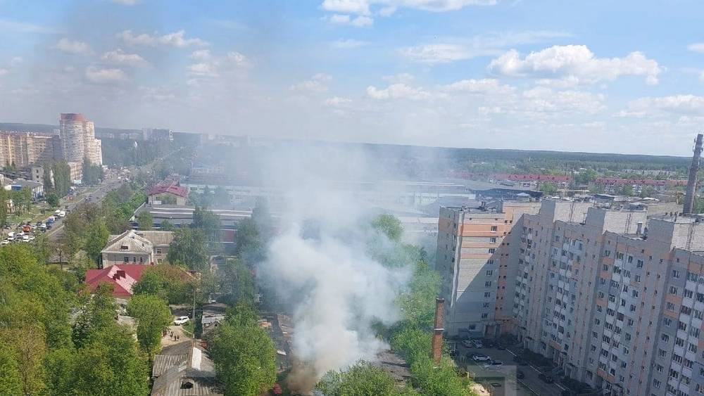 Жители Брянска сообщили о пожаре в Фокинском районе