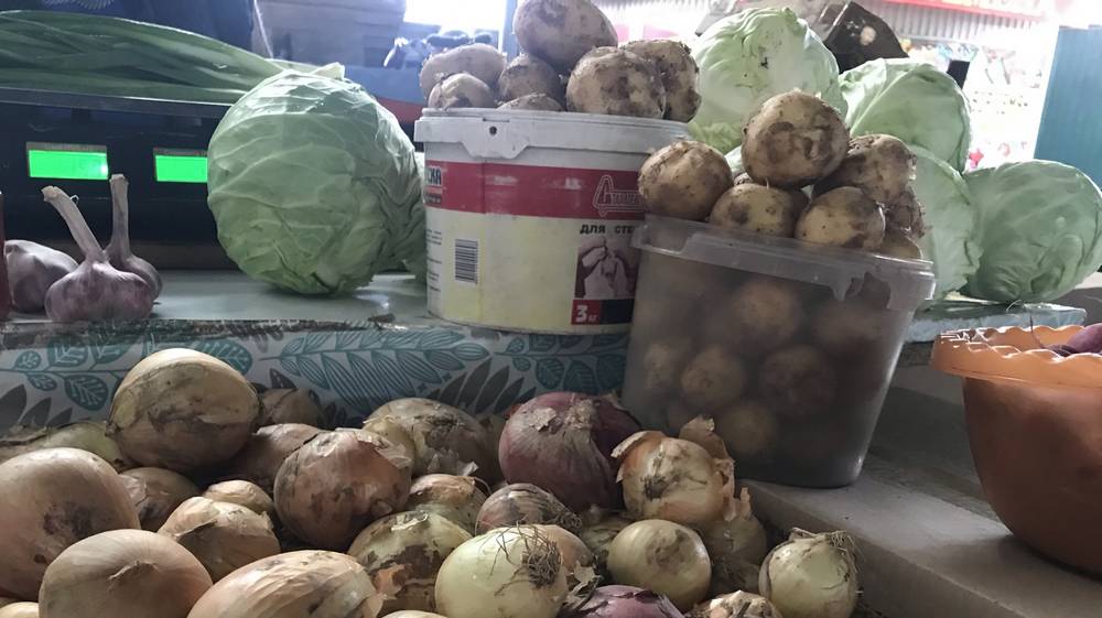 В Брянске появилась молодая азербайджанская картошка по 100 рублей за кг