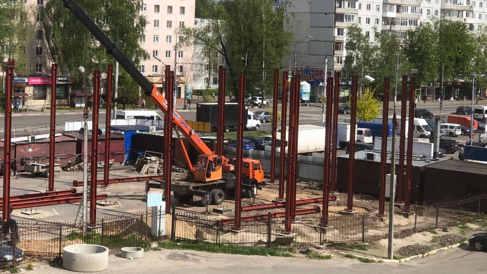 В Брянске на Авиационной вопреки протестам горожан начали строить огромное здание
