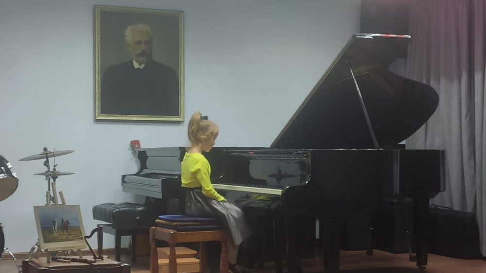 Брянской школе искусств имени Чайковского исполнилось 95 лет