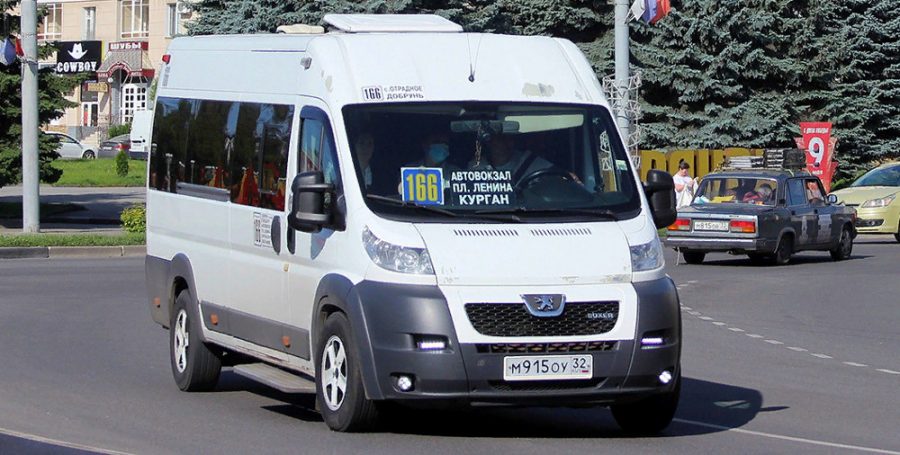В Брянске закрыли маршрут № 211 и сократили число автобусов №166