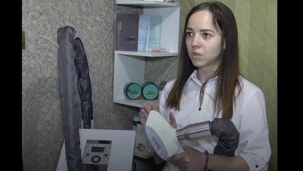Благодаря соцконтракту жительница Новозыбкова открыла салон LPG-массажа