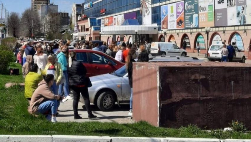 В Брянске днём 6 мая эвакуировали людей из ТРЦ «Мельница»