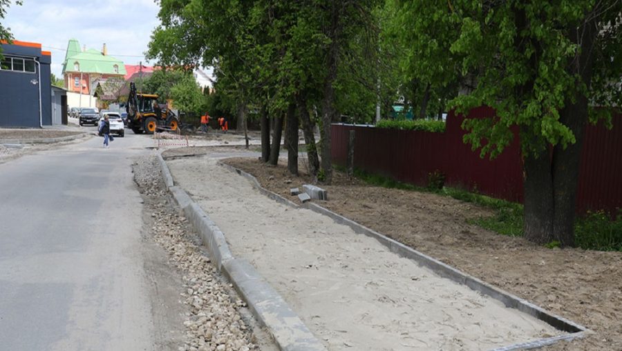 В Брянске при ремонте дороги расширят проезжую часть в переулке Металлистов