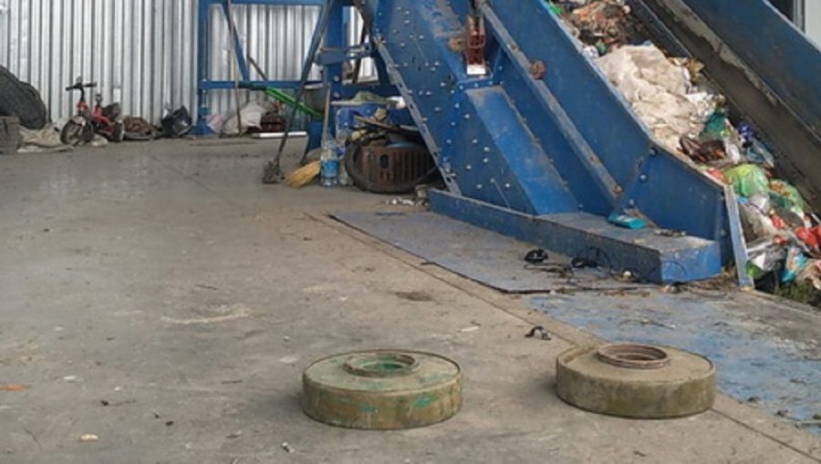 В Жуковском районе на мусоросортировочной станции обнаружили две мины
