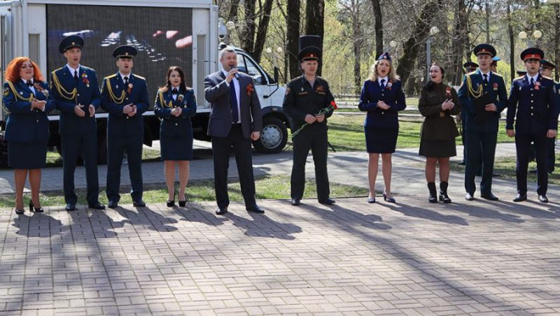 В Брянске в Лесных сараях провели торжественный митинг в честь Дня Победы