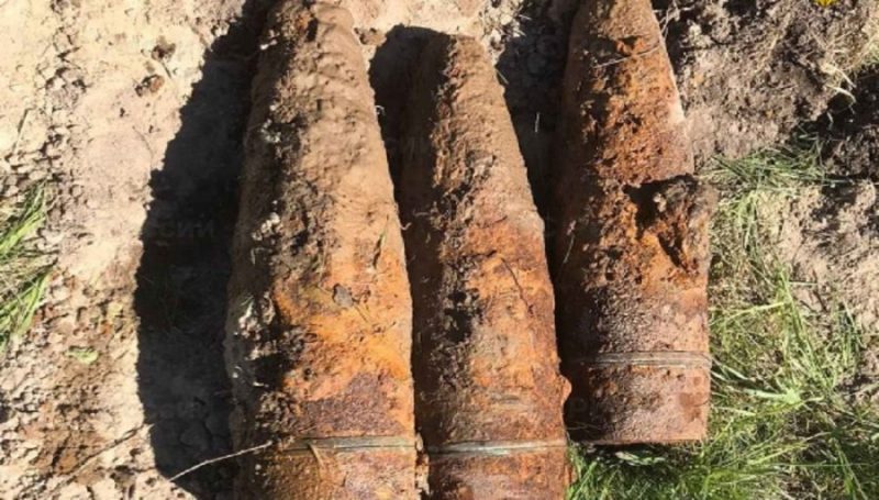 В Жуковке Брянской области 25 мая обнаружили 3 артиллерийских снаряда