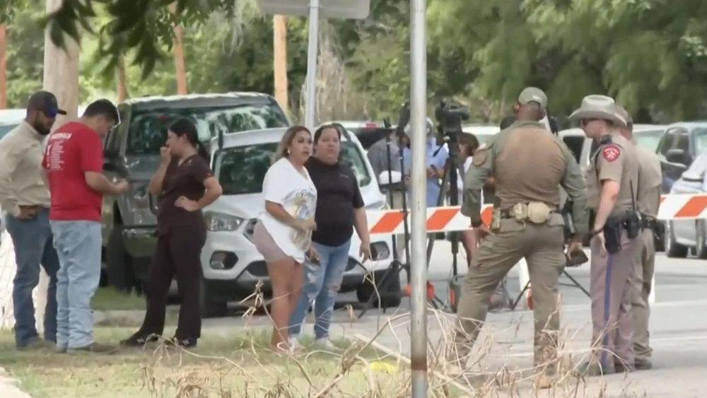 В техасской школе 18-летний стрелок убил 14 школьников и 1 учителя