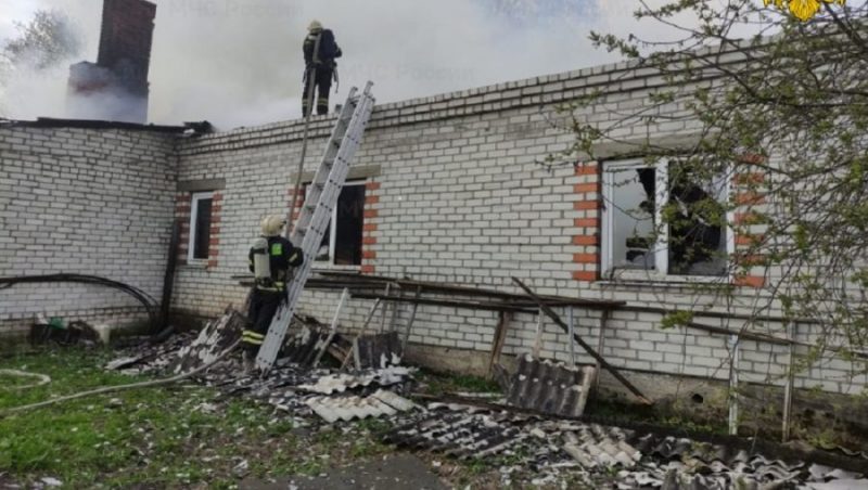 Под Брянском в селе Толмачево при пожаре в доме пострадал человек