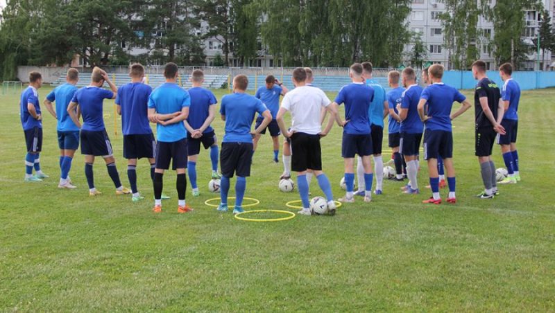 Брянское «Динамо» покинули 4 футболиста, еще 5 – под вопросом