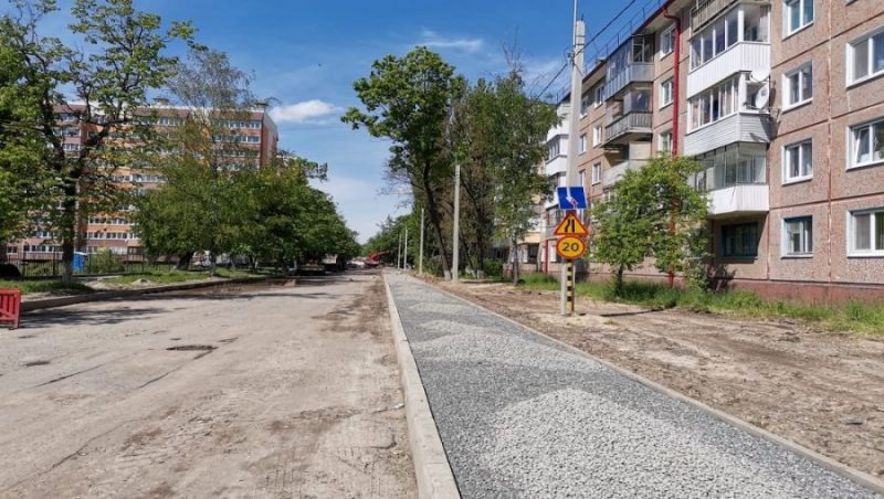 В Брянске приступили к строительству тротуаров в переулке Гончарова