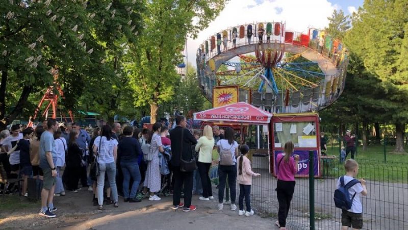 В Брянске стали разорительными цены на аттракционы в парке «Соловьи»
