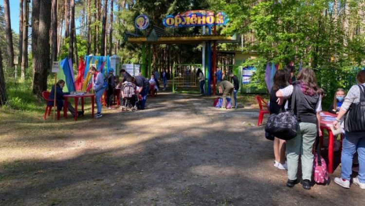 В Брянске начали работу 68 пришкольных летних лагерей отдыха