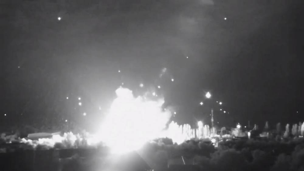 Взрыв чудовищной силы раздался в Николаеве после ракетного удара