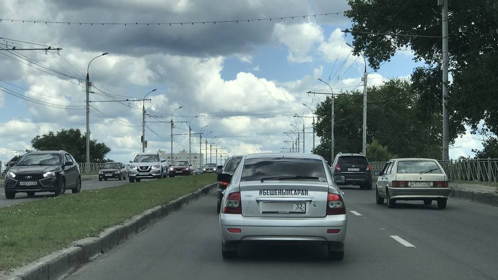 В Брянске появились бешеные автомобили