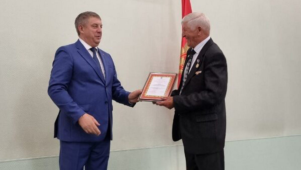Брянский губернатор Богомаз поздравил с 35-летием организацию ветеранов