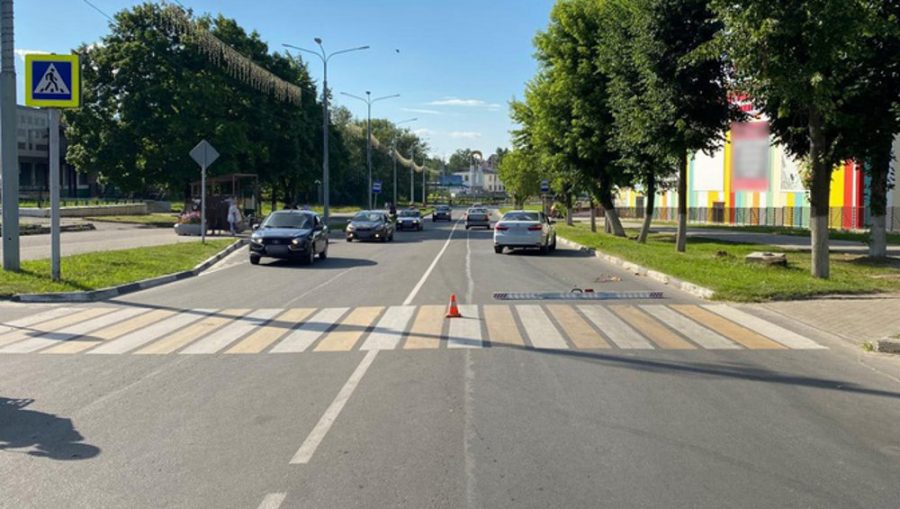 В Брянске и Дятькове автомобилисты сбили двоих женщин на пешеходных переходах