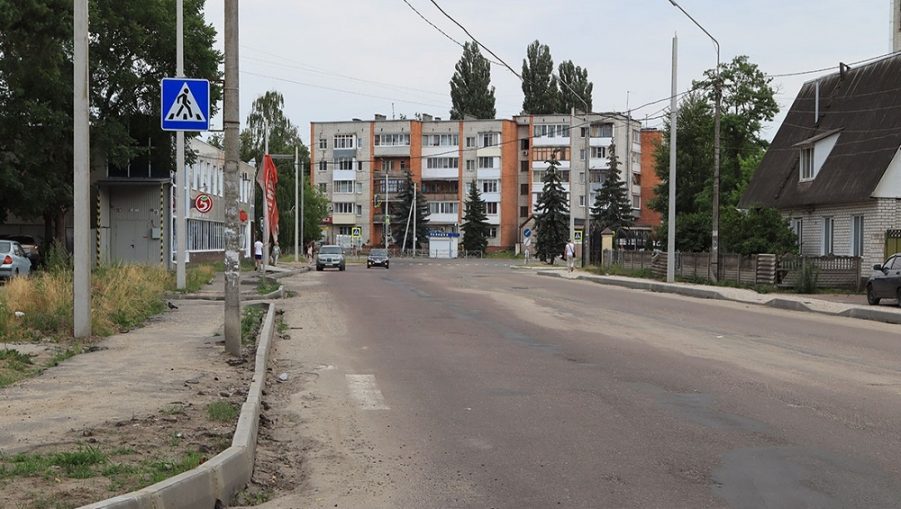 В Брянске дорогу на улице Камозина отремонтируют за 23,6 млн рублей
