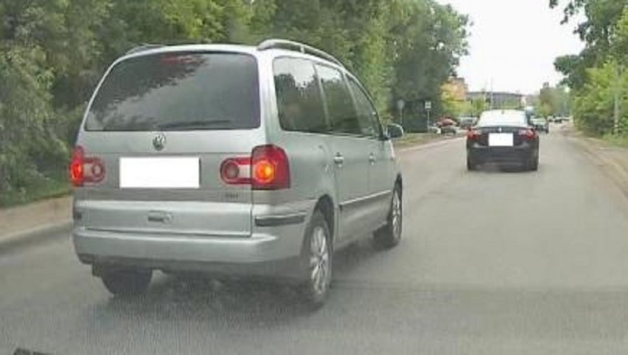 В Брянске 65-летнего водителя Volkswagen наказали за обгон на улице Речной
