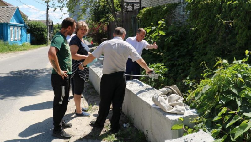 Власти Брянска нашли компромисс с жителями улицы Некрасова по ширине тротуара