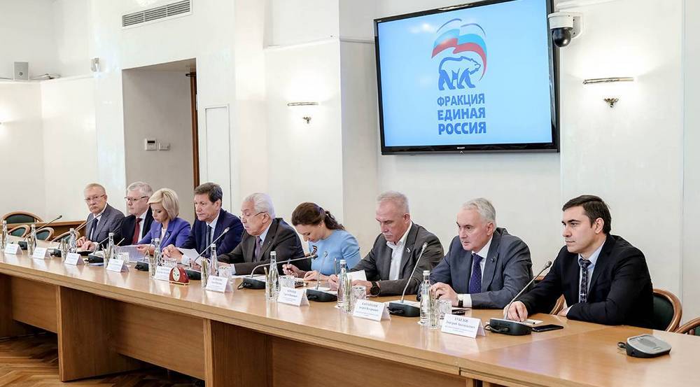 Защита граждан и национальных интересов, поддержка экономики и бизнеса: «Единая Россия» подвела итоги весенней сессии в Госдуме