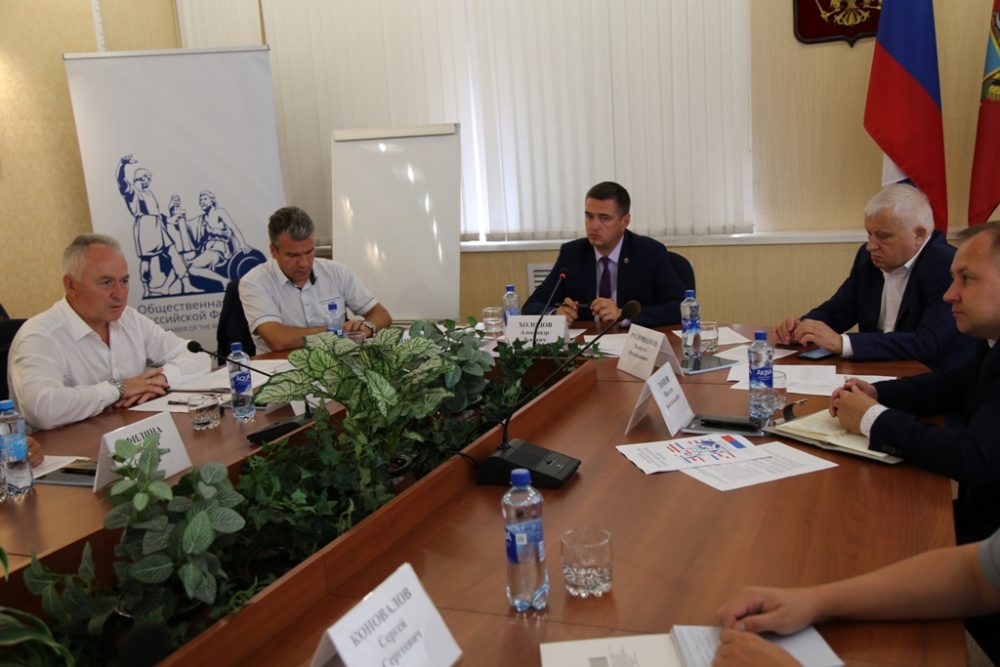В Брянске состоялся обучающий семинар для кандидатов в новый состав общественной наблюдательной комиссии