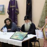 Прибывший в Клинцы митрополит Корнилий встретился с творческими горожанами