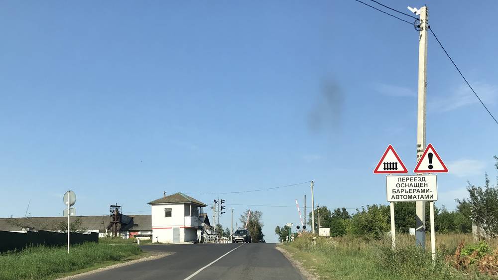 Движение автомобилей через переезд 467 км на перегоне Брасово – Комаричи в Брянской области будет ограничено 22 и 23 августа