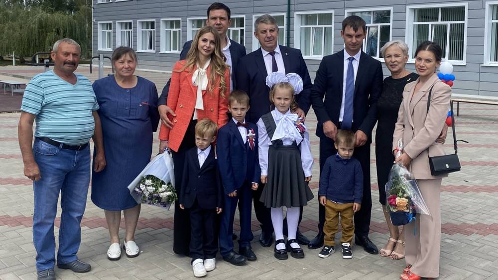 Брянский губернатор Александр Богомаз рассказал о ценностях своей семьи