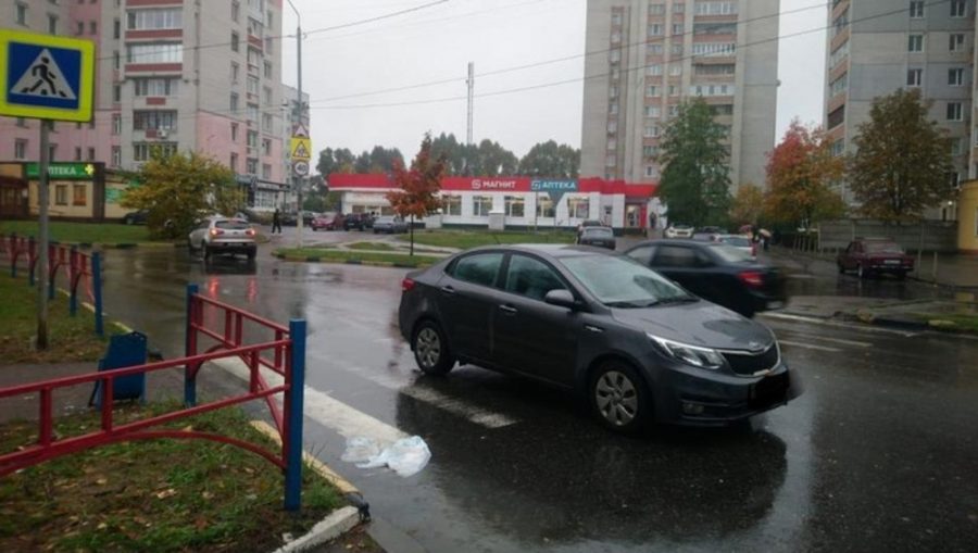 В Брянске 80-летний автомобилист сбил на переходе 16-летнюю девушку
