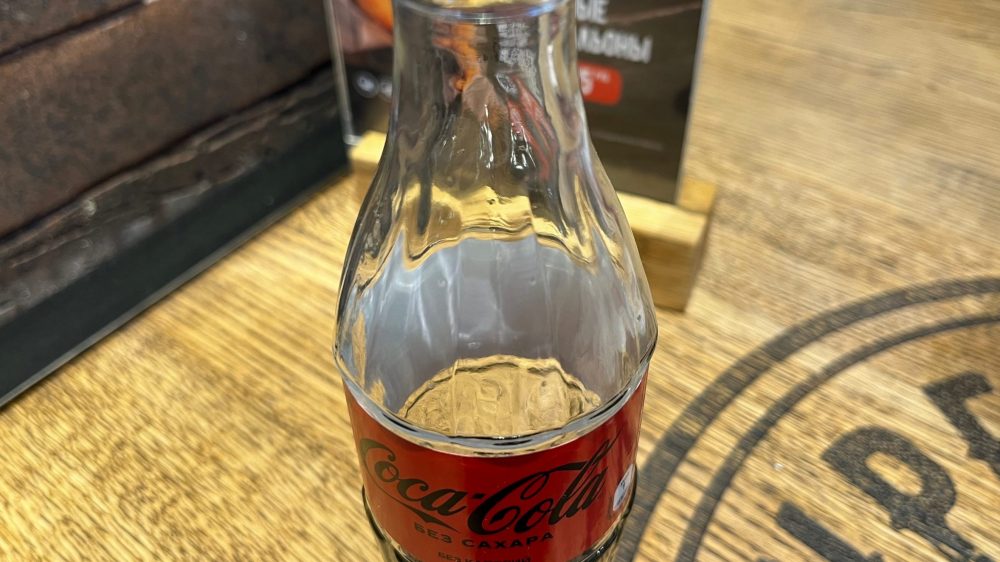 В брянских магазинах появился американский лимонад Coca-Cola под старым названием