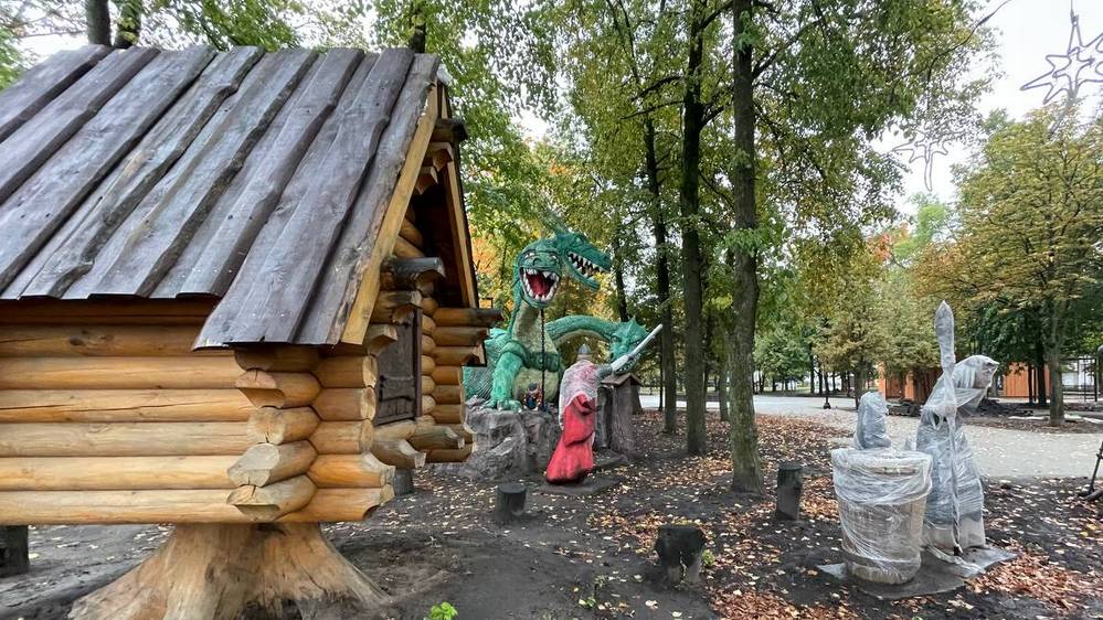 В Володарском районе Брянска почти завершился капитальный ремонт парка «Юность»