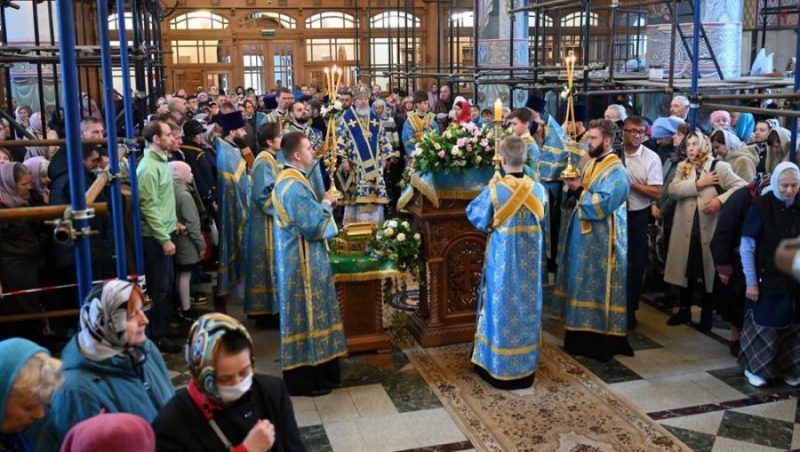 В Брянске 10 тысяч верующих поклонились мощам преподобного Сергия Радонежского