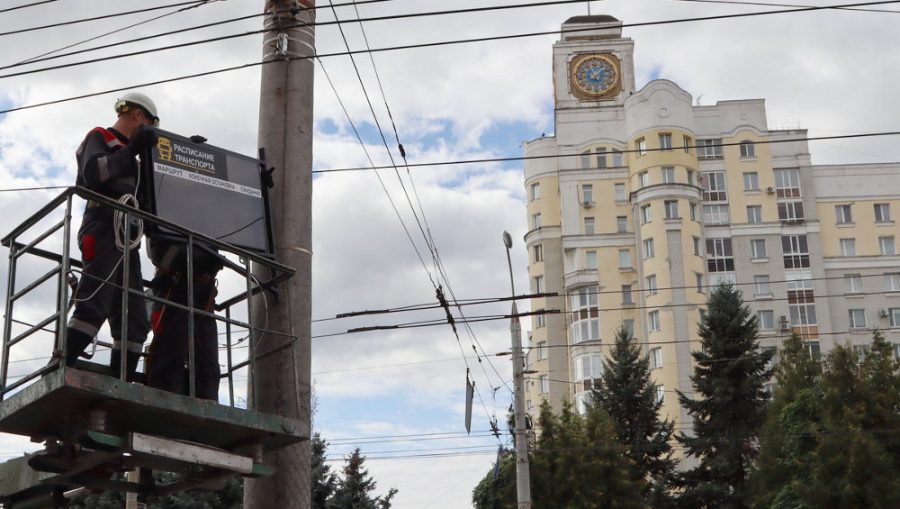 В Брянске остановки оснастят 60 табло для отслеживания общественного транспорта