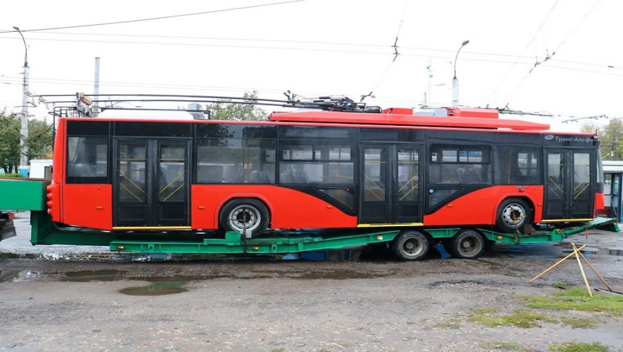 В Брянск к концу 2022 года в эксплуатацию поступят еще восемь новых красных троллейбусов