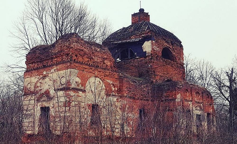 В Брянской области на грани исчезновения оказался известная церковь Вознесения
