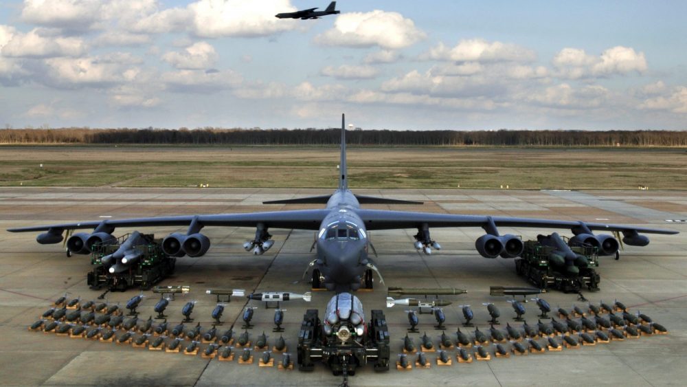 США поднимут в воздух 70-летние самолеты B-52 для ядерных учений