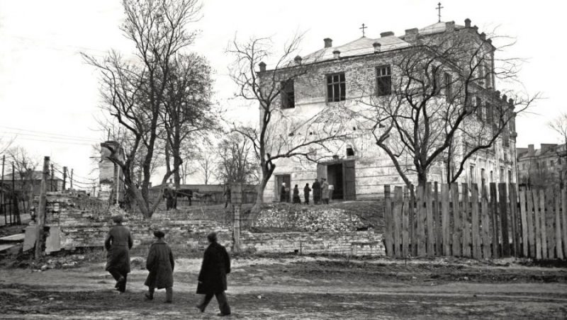 В Брянске опубликовали сделанное в 1942 году фото Воскресенской церкви