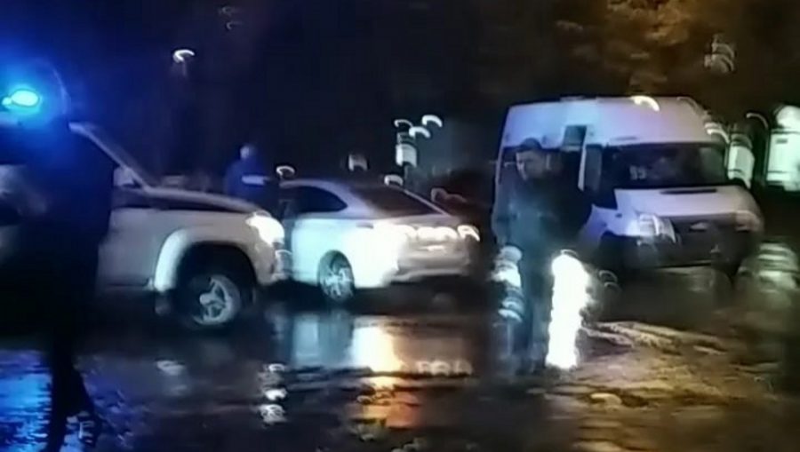 В Брянске на улице Куйбышева столкнулись маршрутка и легковой автомобиль