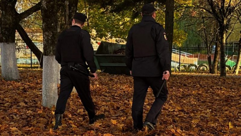 В Брянске полиция усилила охрану общественных мест
