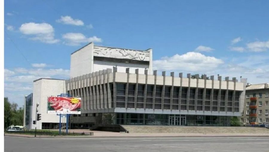 В Брянск с гастролями приедут артисты Луганского театра драмы