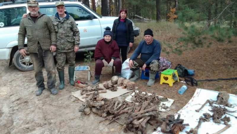 Брянские поисковики нашли останки красноармейца из Карачевского района