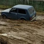 В брянской Трыковке из-за дождей опять развезло дороги